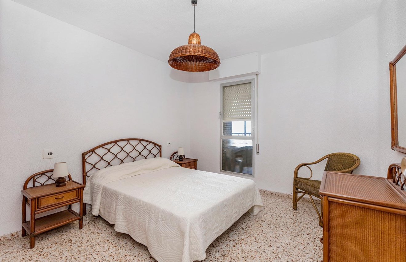 Revente - Apartamento - Torrevieja - Playa de los Locos