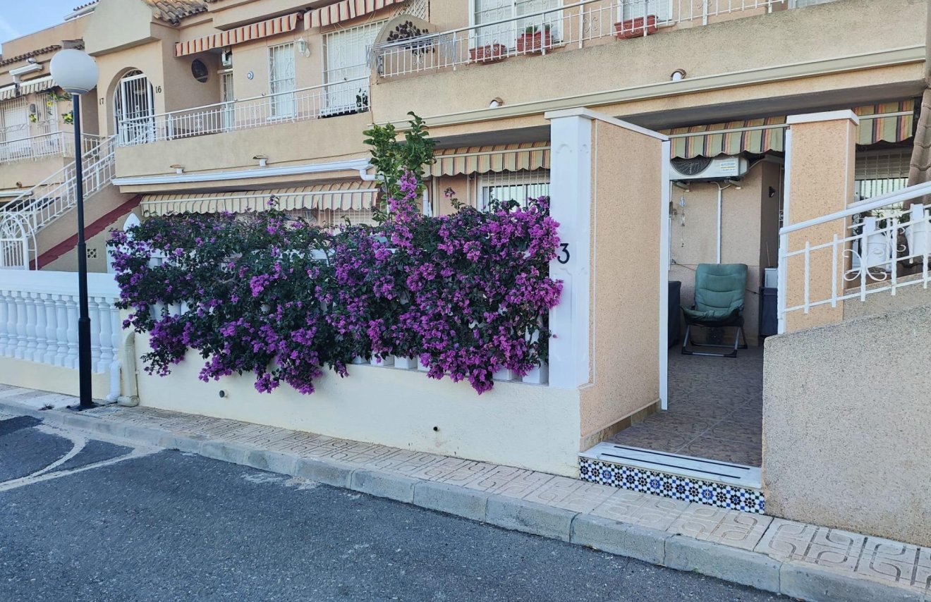 Resale - Bungalow Planta Baja - Torrevieja - Torreblanca