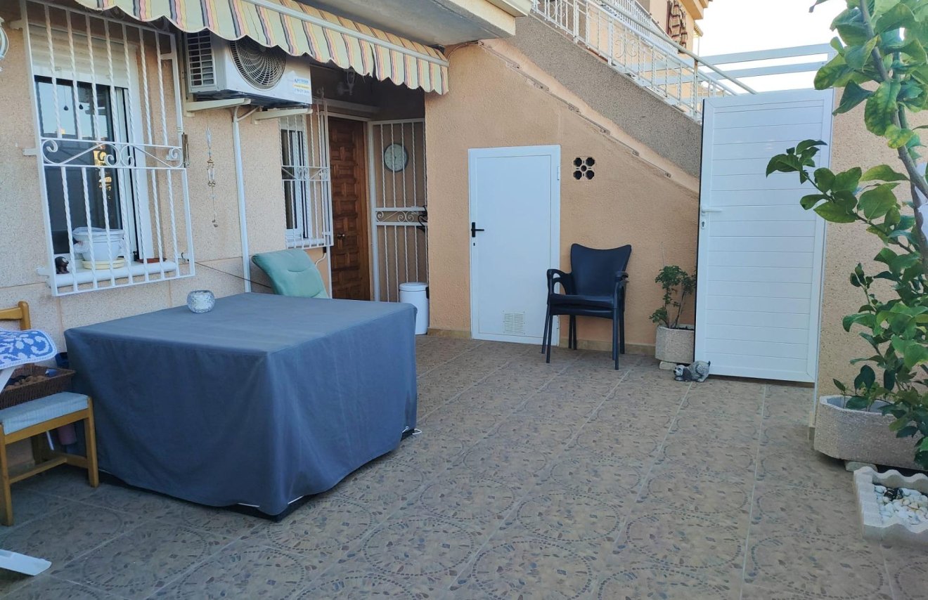 Resale - Bungalow Planta Baja - Torrevieja - Torreblanca