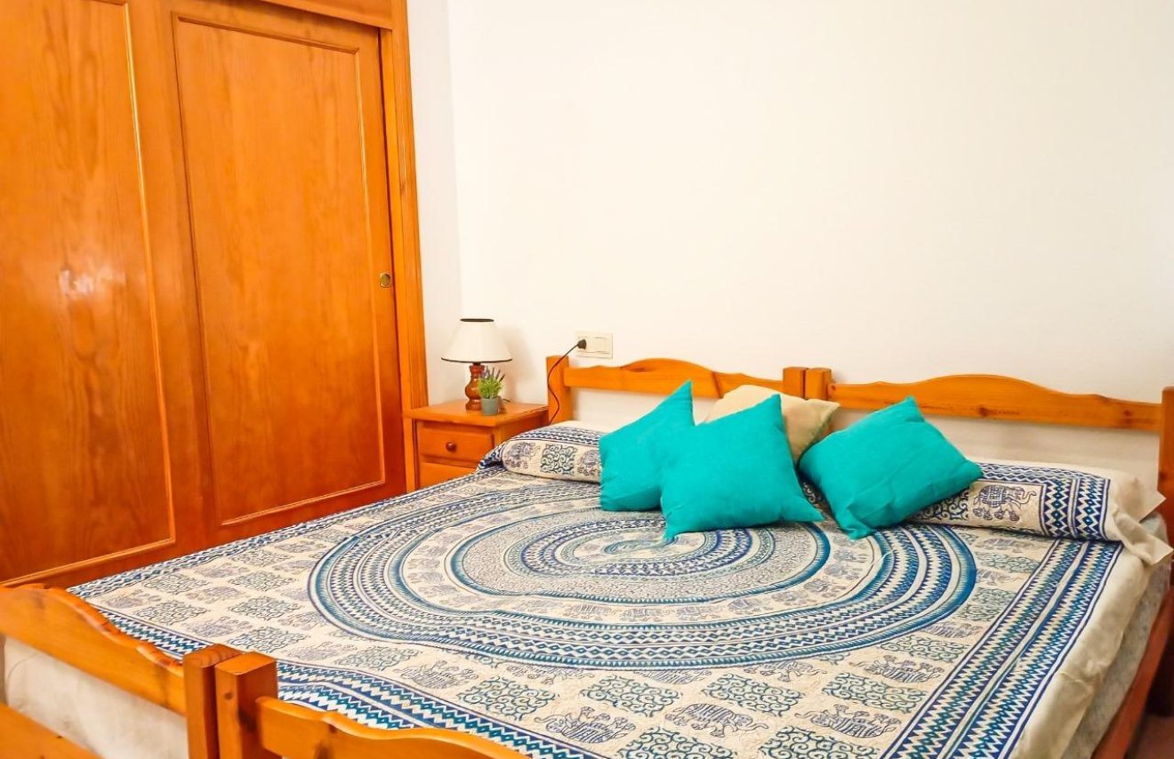 Resale - Apartamento - Torrevieja - Playa de los Naufragos