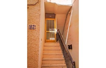 Resale - Apartamento - Torrevieja - Playa de los Naufragos