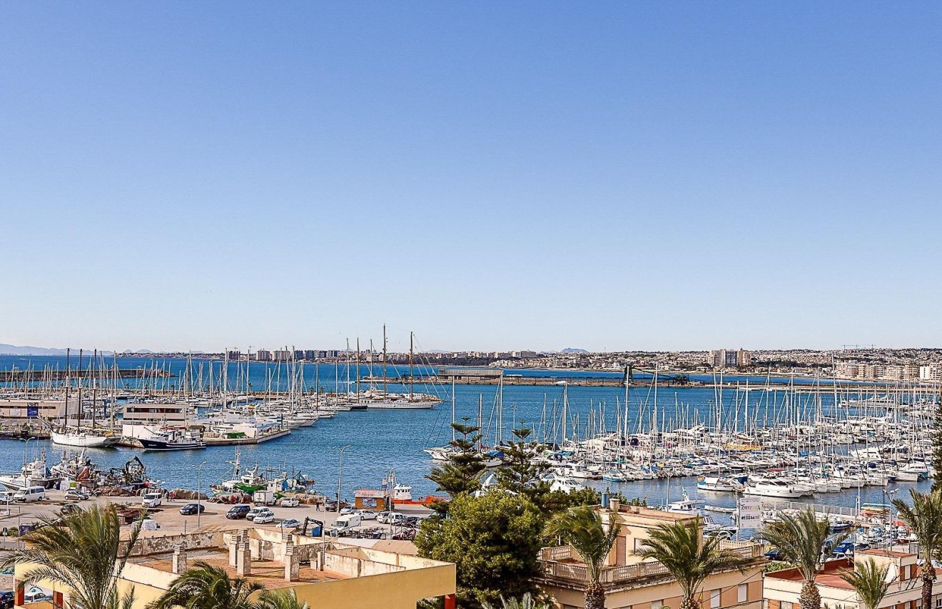 Resale - Apartamento - Torrevieja - Playa de los Naufragos