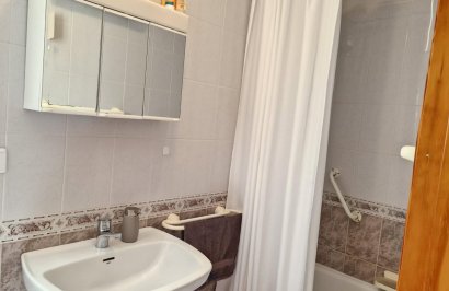 Resale - Apartamento - Torrevieja - Playa del Cura