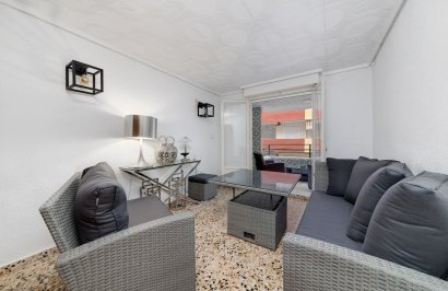 Resale - Apartamento - Torrevieja - Playa del Cura