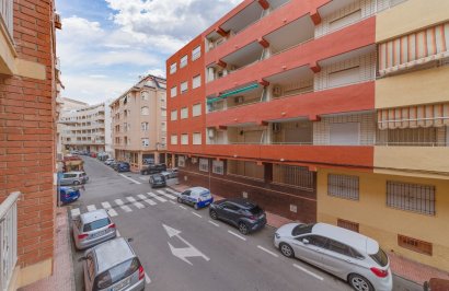 Resale - Apartamento - Torrevieja - Playa del Cura