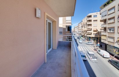 Resale - Apartamento - Torrevieja - Los balcones