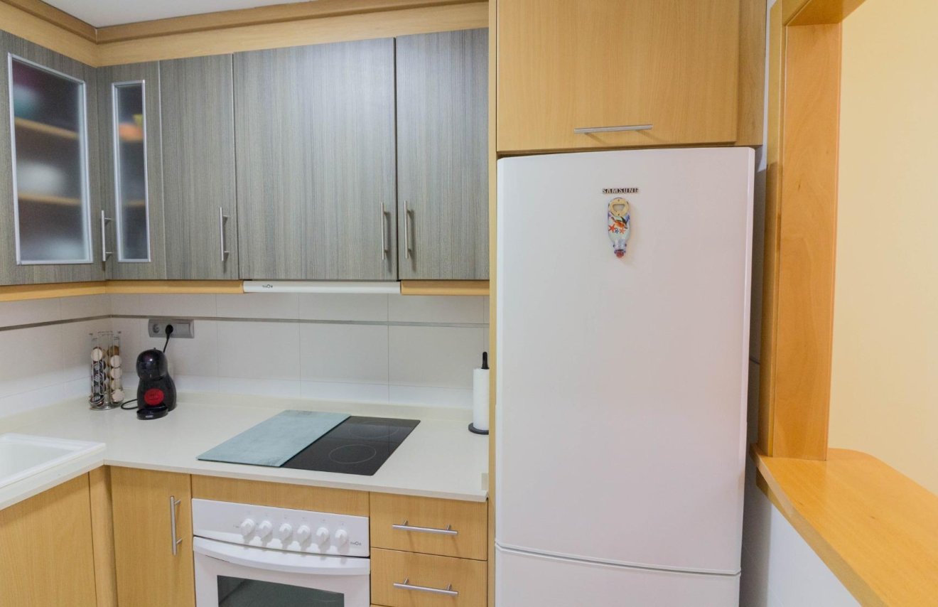 Resale - Apartamento - Torrevieja - Playa del Cura