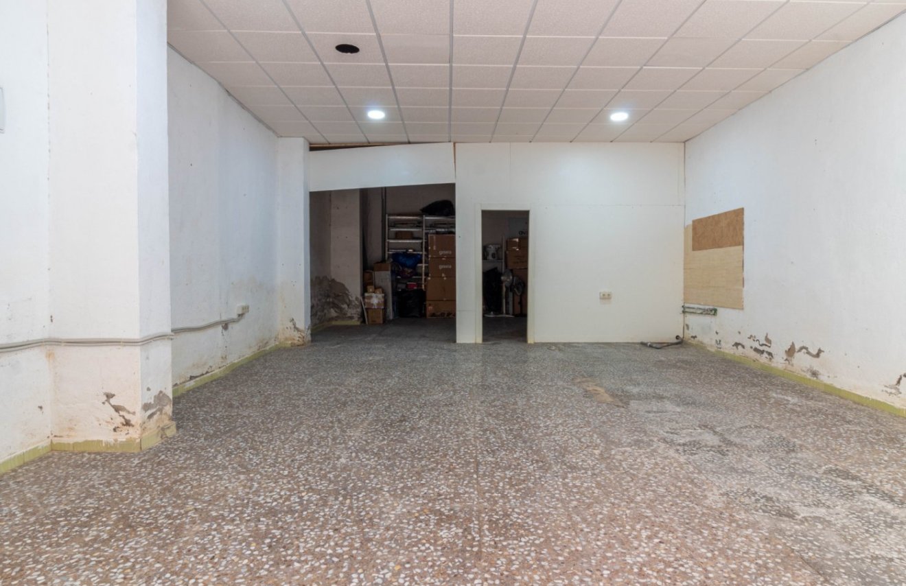 Revente - Local comercial - Orihuela - Zona Centro