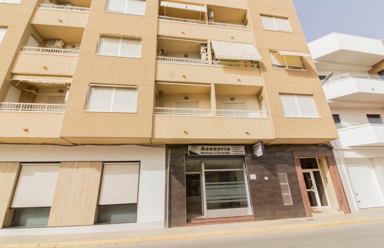 Long Term Rental - Local comercial - Redován - Avda. de la libertad