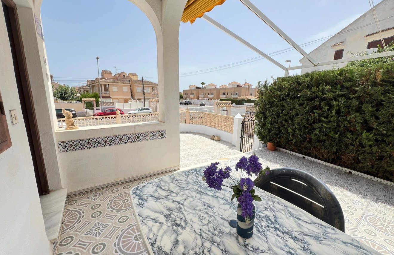 Resale - Bungalow Planta Baja - Torrevieja - Torreblanca