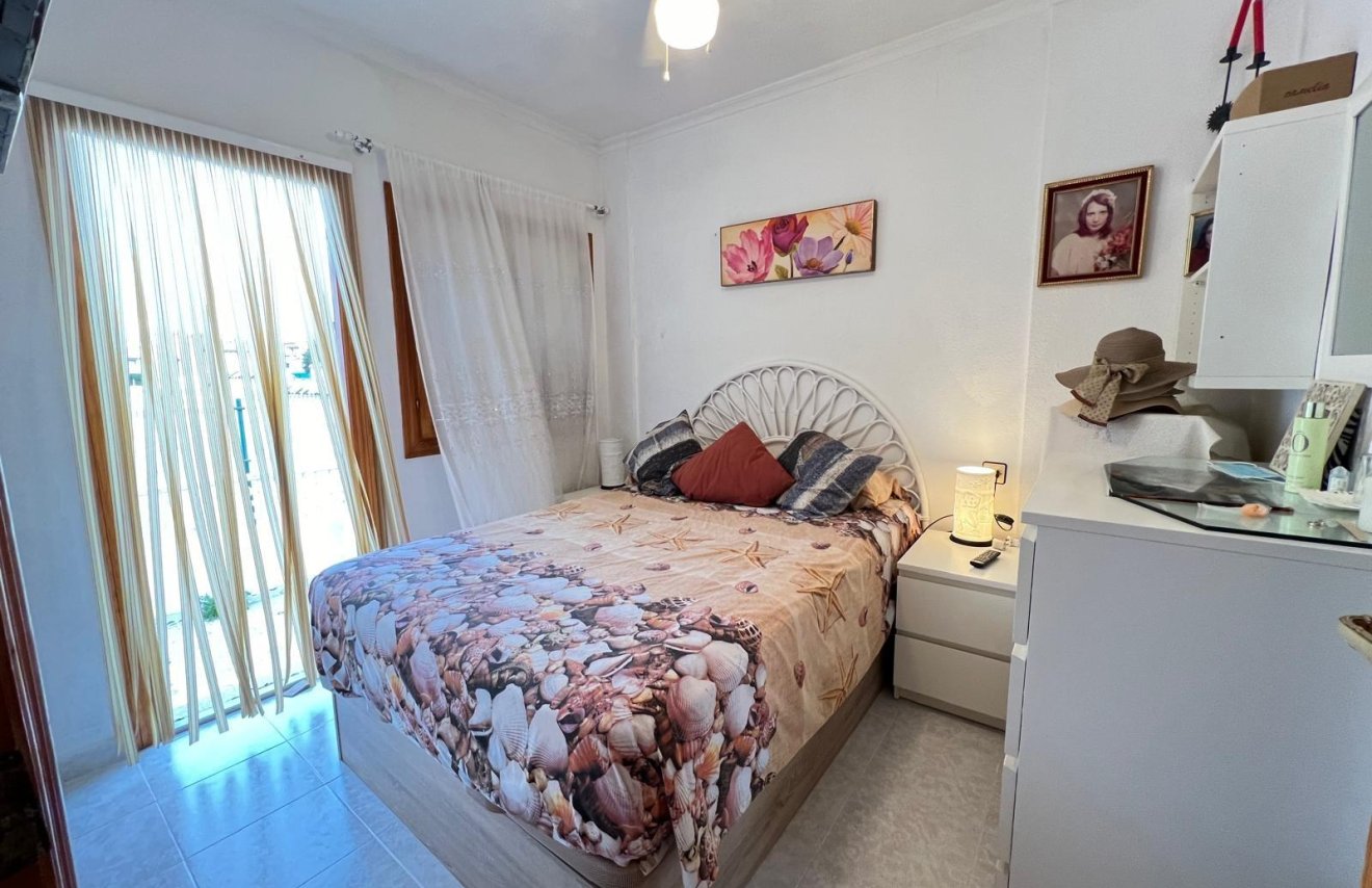 Resale - Bungalow Planta Baja - Torrevieja - Torreblanca