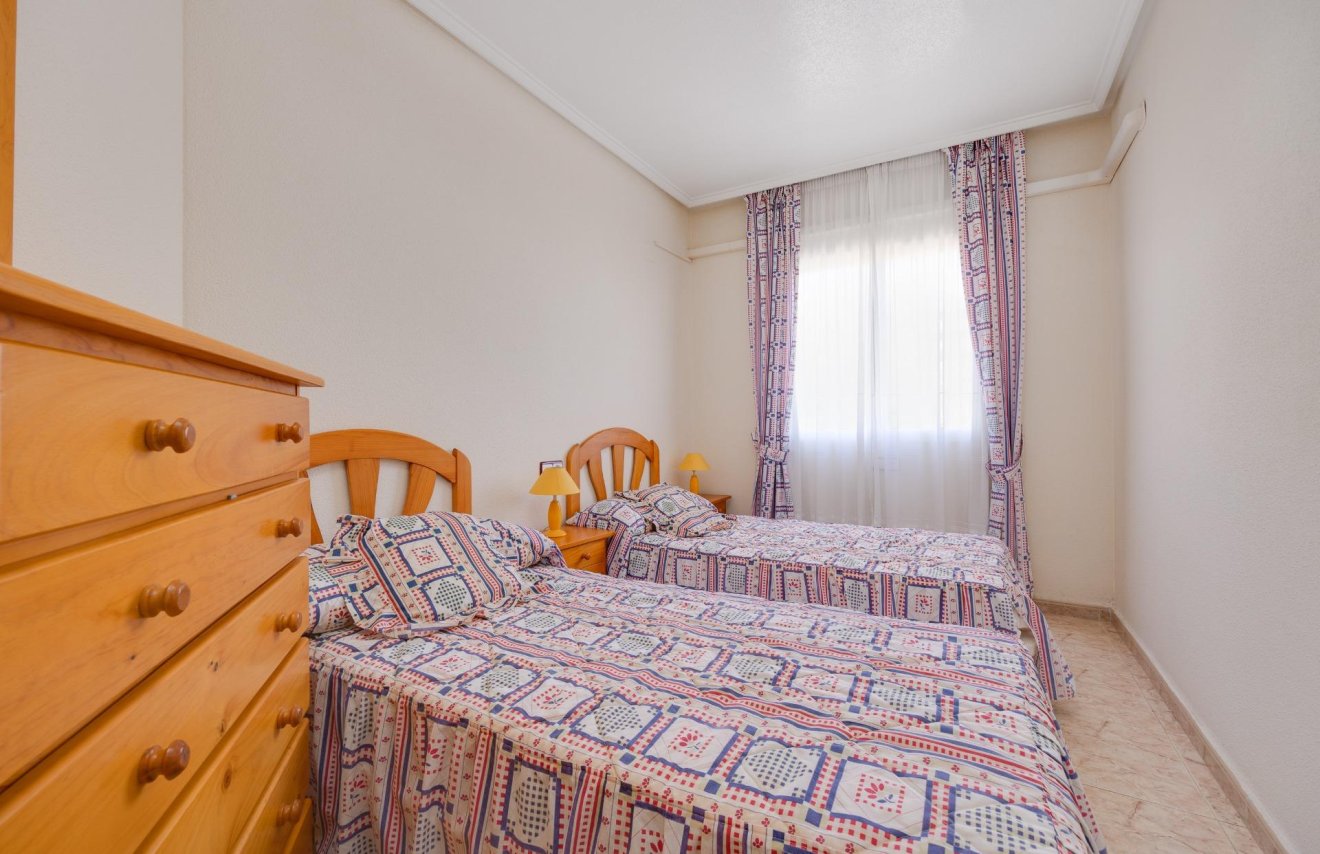 Resale - Apartamento - Torrevieja - Habaneras