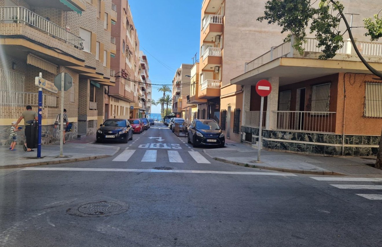 Reventa - Apartamento - Torrevieja - Playa del Cura