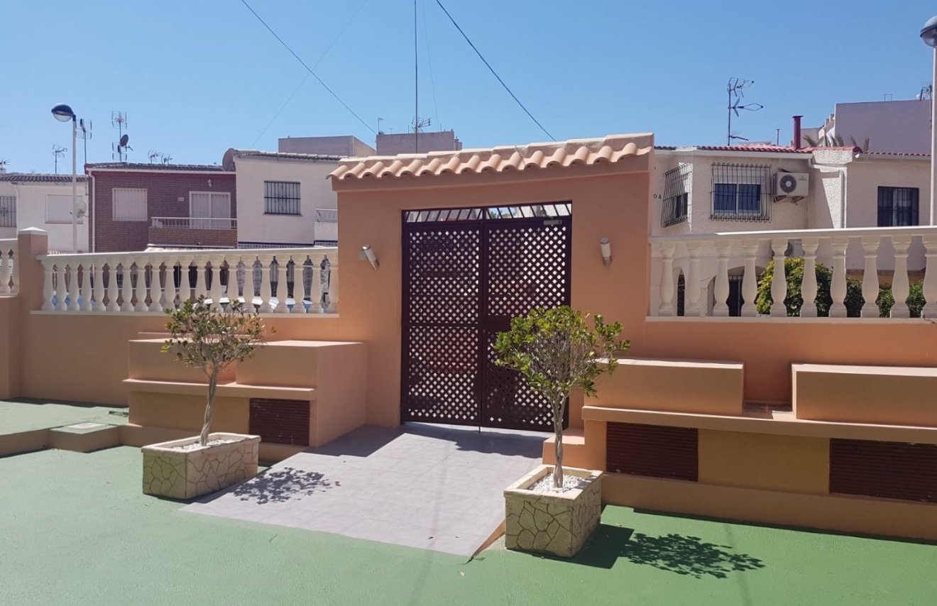 Resale - Apartamento - Torrevieja - La Mata