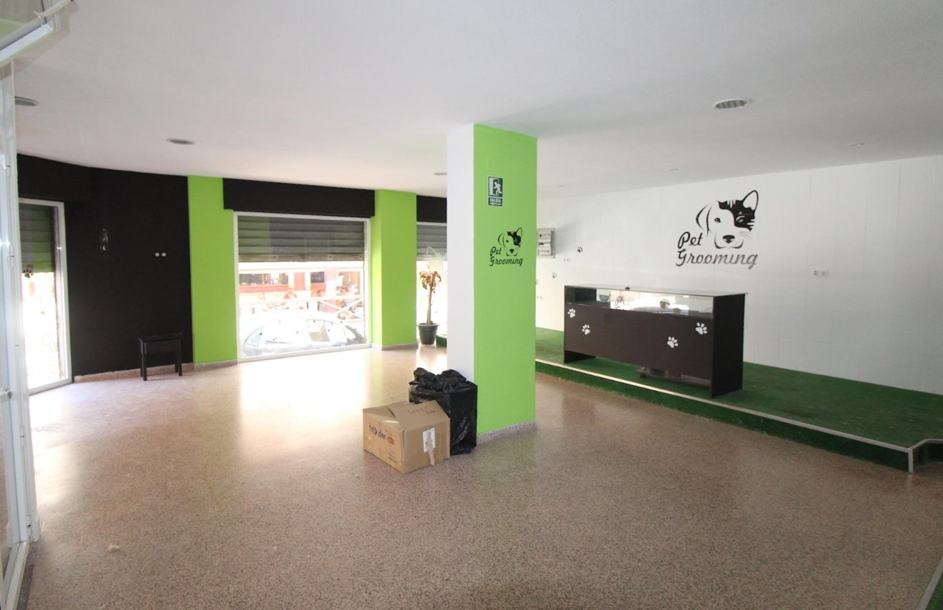 Reventa - Local comercial - Torrevieja - Playa del Cura