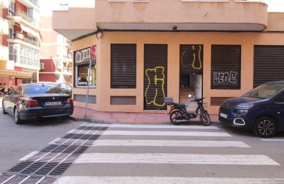 Reventa - Local comercial - Torrevieja - Playa del Cura