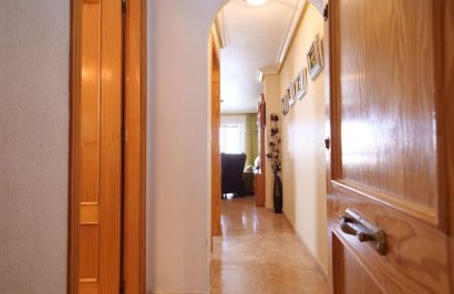 Resale - Apartamento - Torrevieja - Playa de los Locos