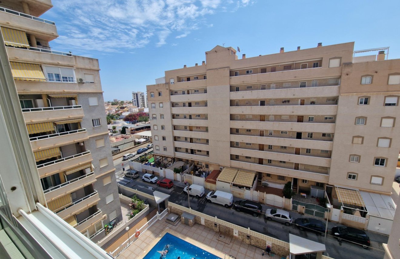 Revente - Apartamento - Torrevieja - Calas blanca