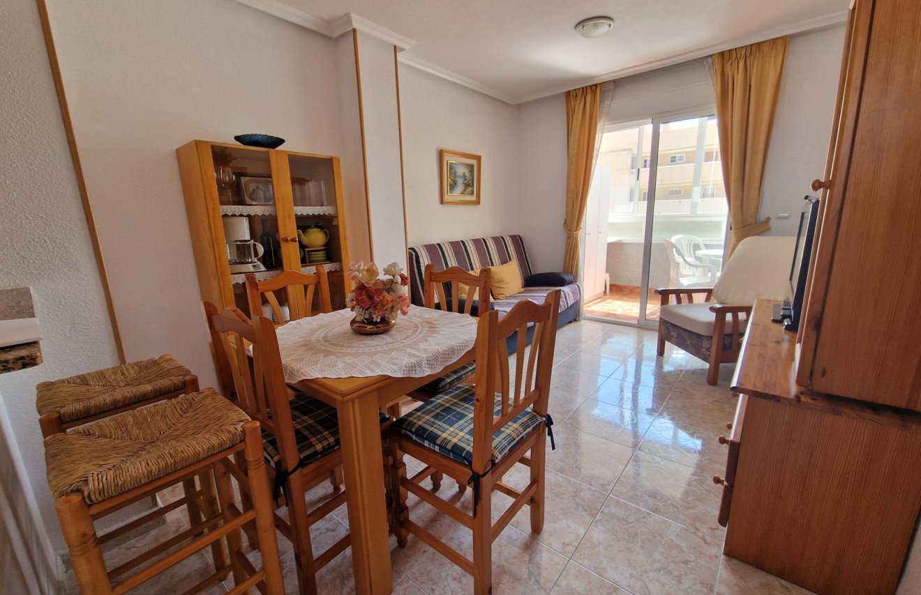 Revente - Apartamento - Torrevieja - Calas blanca