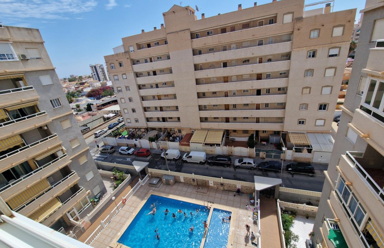 Revente - Apartamento - Torrevieja - Calas blanca