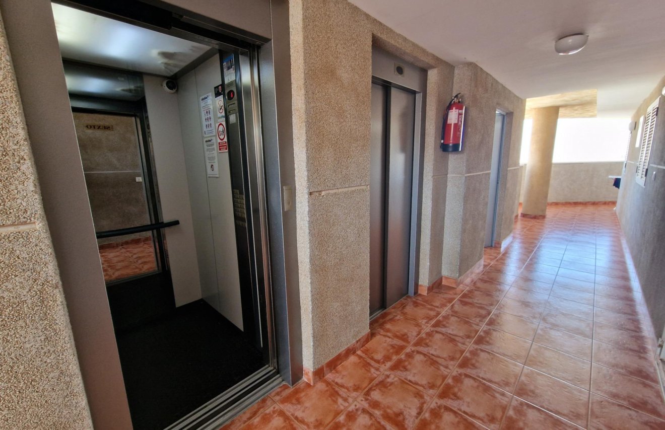 Revente - Apartamento - Torrevieja - Calas blanca