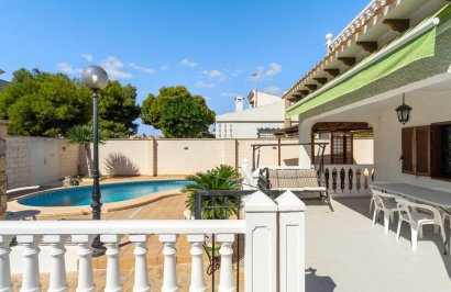 Reventa - Chalet - Orihuela Costa - La Zenia