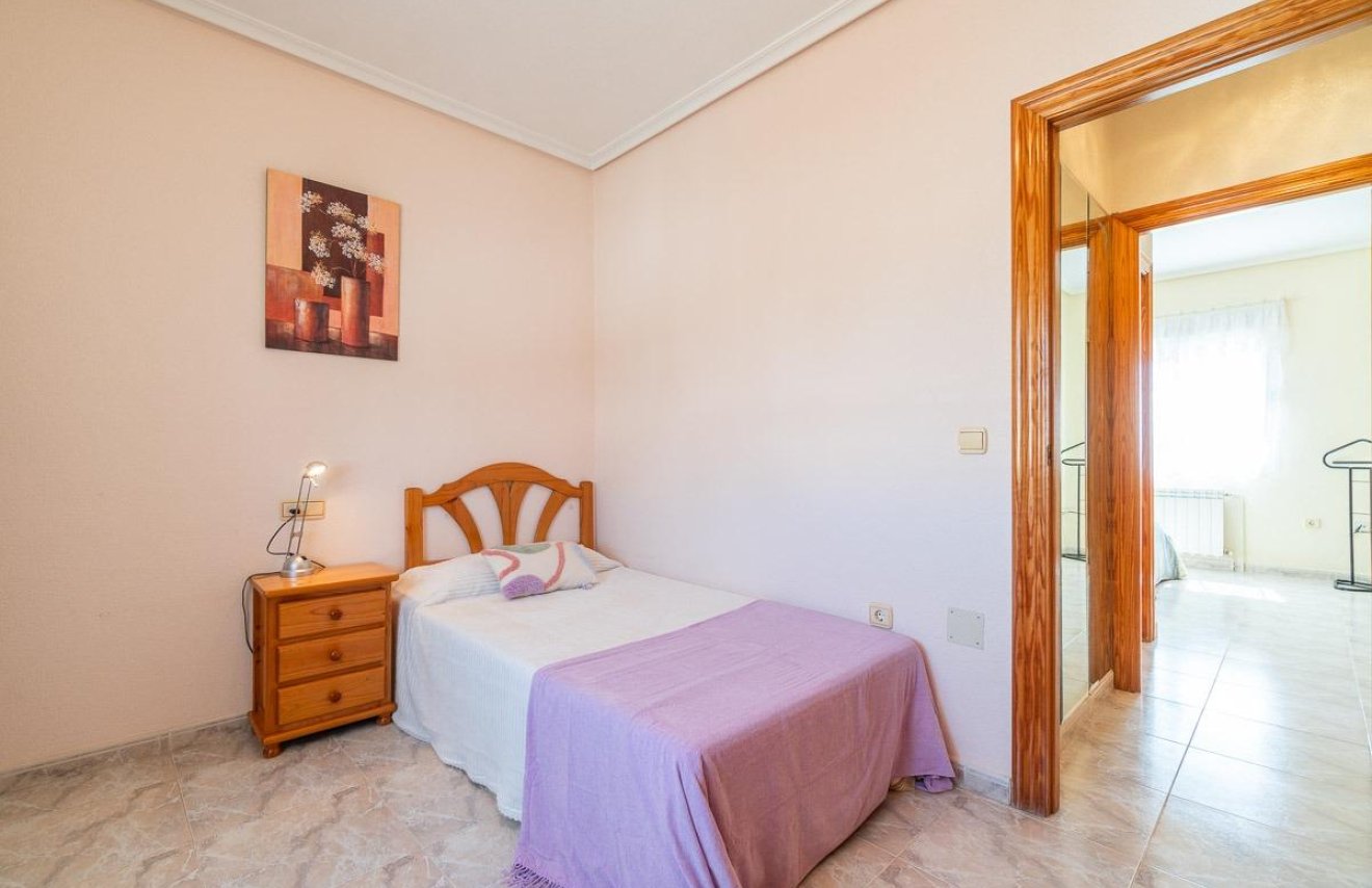 Resale - Chalet - Orihuela Costa - Playa Flamenca