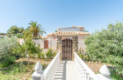 Resale - Chalet - Orihuela Costa - Playa Flamenca