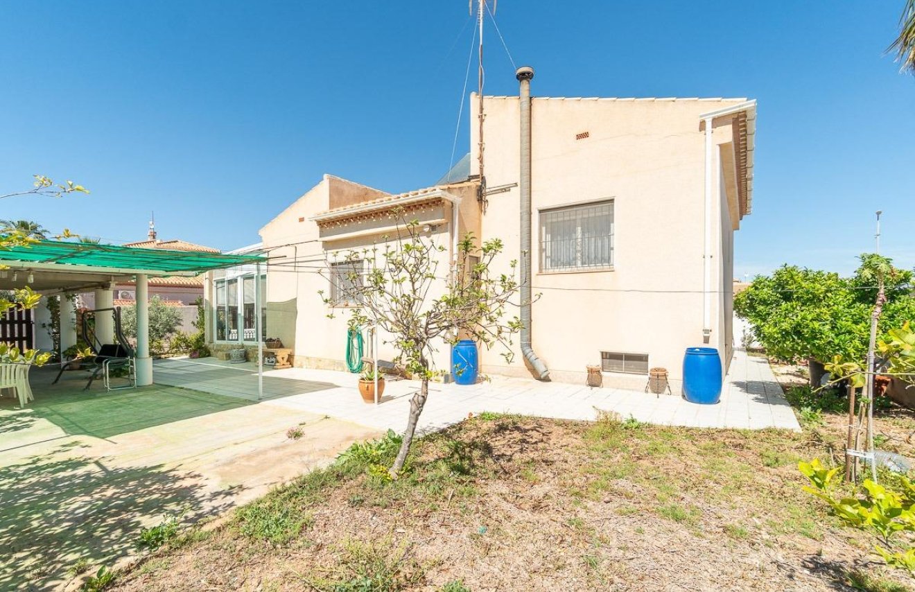 Resale - Chalet - Orihuela Costa - Playa Flamenca