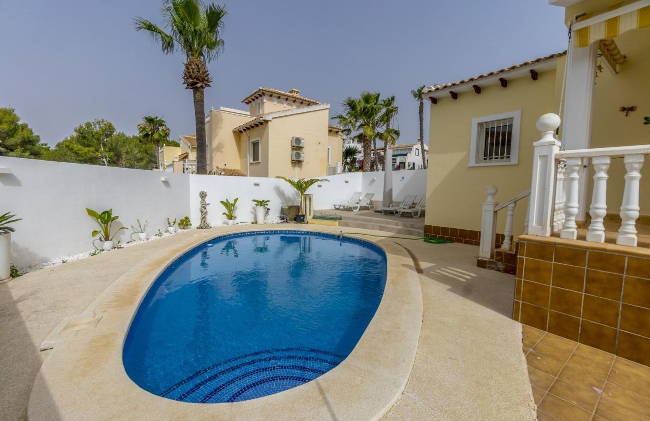 Reventa - Villa - Orihuela Costa - Los Dolses