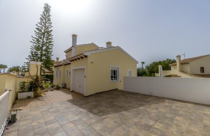 Resale - Villa - Orihuela Costa - Los Dolses