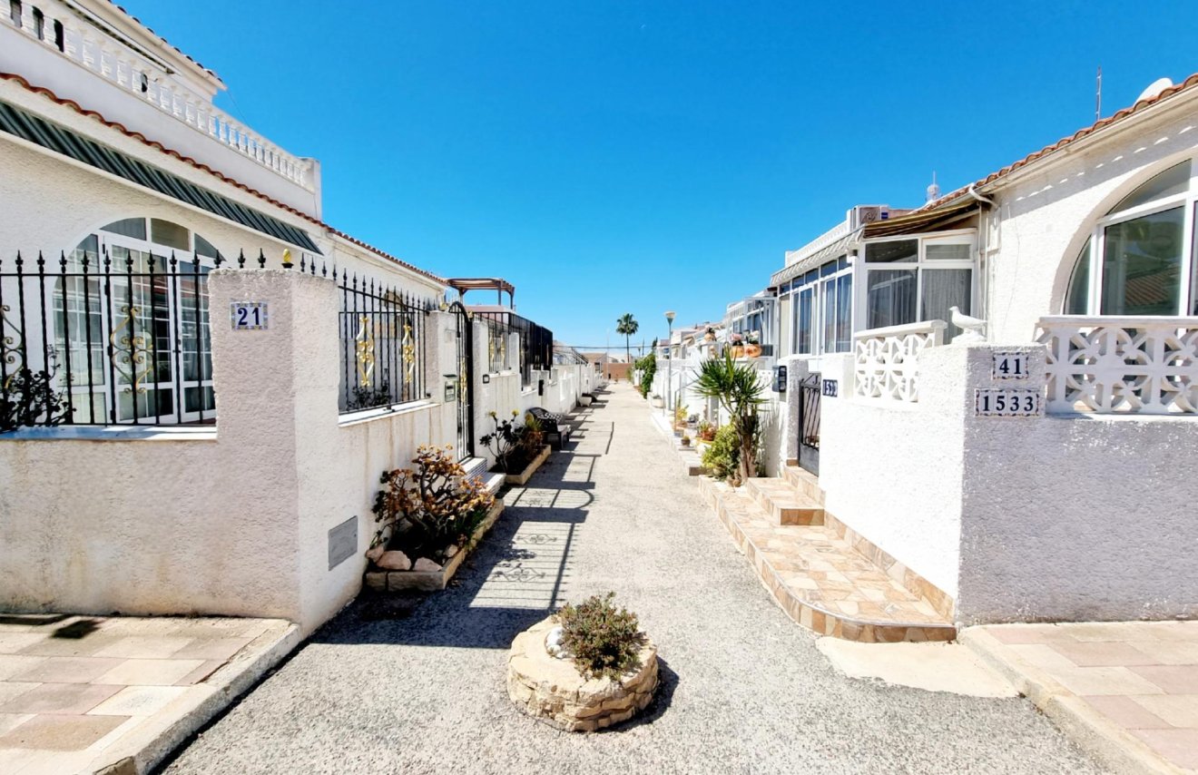 Resale - Bungalow - Torrevieja - San luis