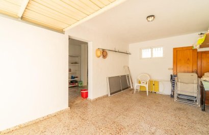 Resale - Villa - Orihuela Costa - La Zenia