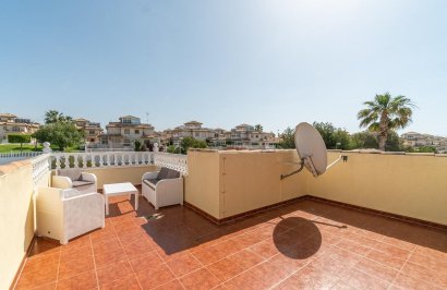 Resale - Villa - Orihuela Costa - La Zenia