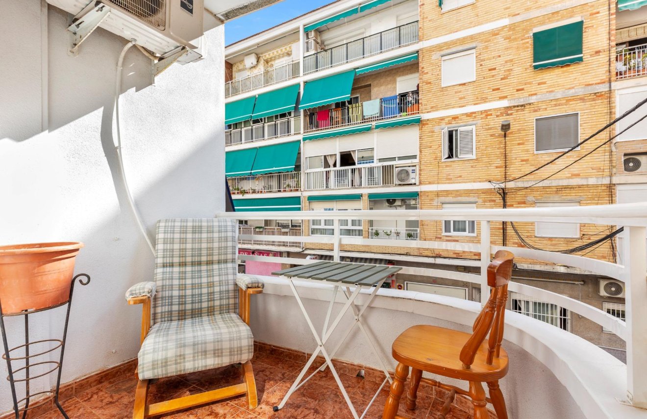 Resale - Apartamento - Torrevieja - Centro