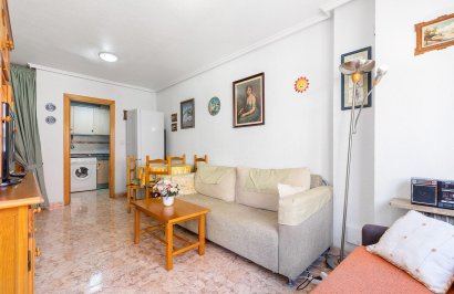 Resale - Apartamento - Torrevieja - Estacion de autobuses