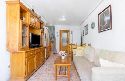 Resale - Apartamento - Torrevieja - Estacion de autobuses