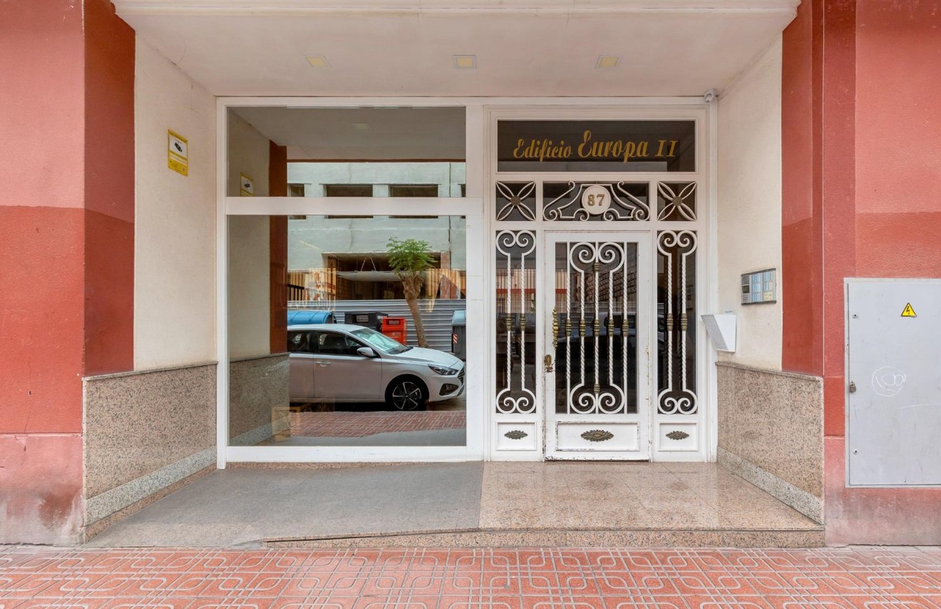 Resale - Apartamento - Torrevieja - Centro