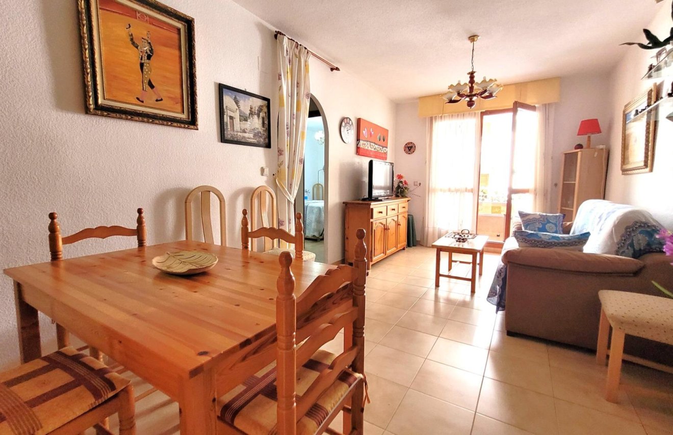 Resale - Apartamento - Torrevieja - Acequion