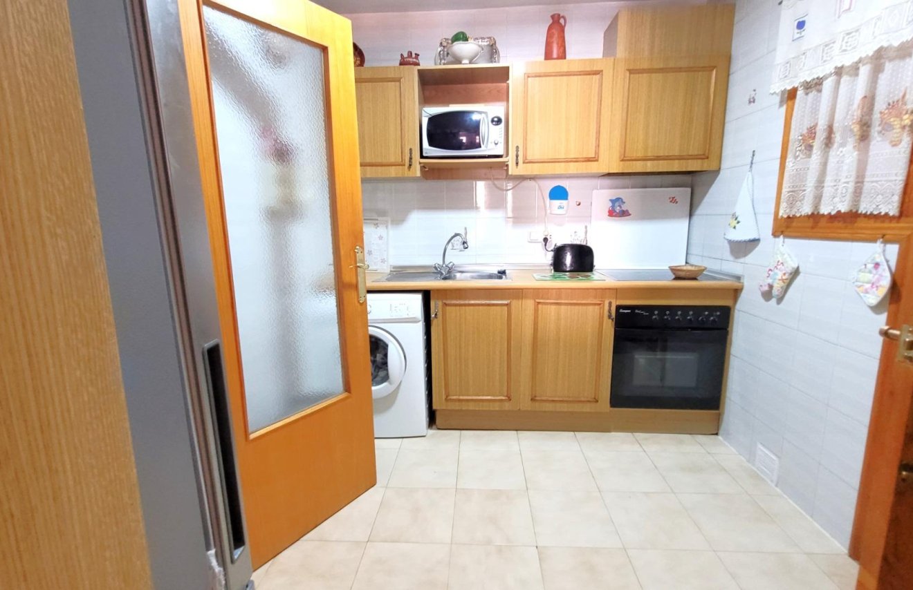 Resale - Apartamento - Torrevieja - Acequion