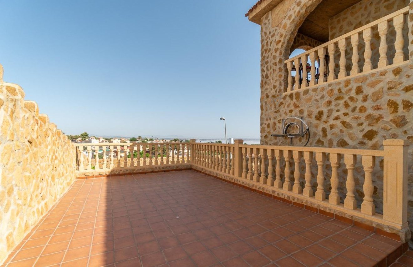 Resale - Chalet - Orihuela Costa - Los Balcones