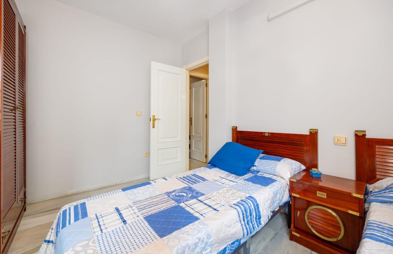 Reventa - Apartamento - Torrevieja - Los Frutales