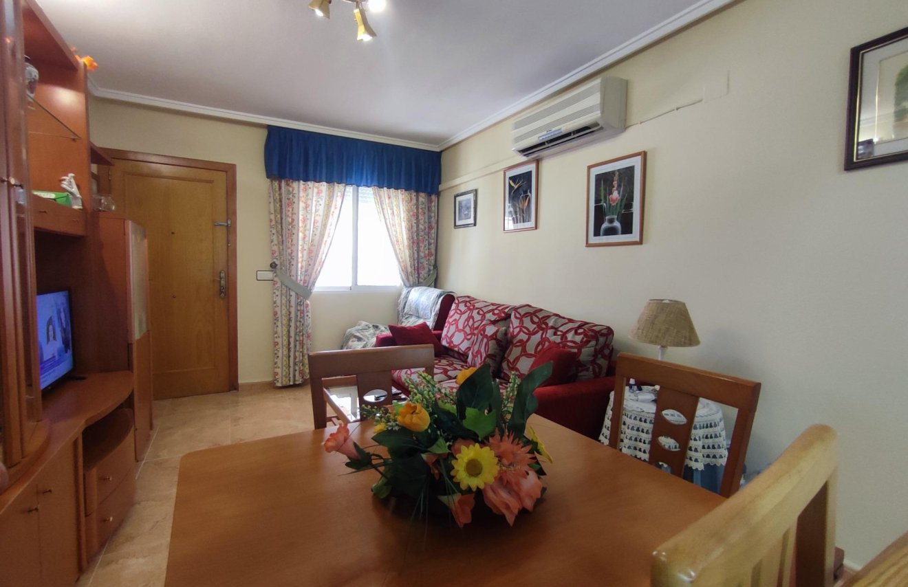 Resale - Bungalow Planta Baja - Torrevieja - Torretas