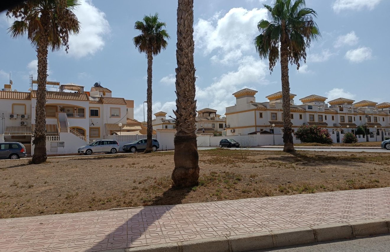 Reventa - Bungalow Planta Baja - Torrevieja - Torretas