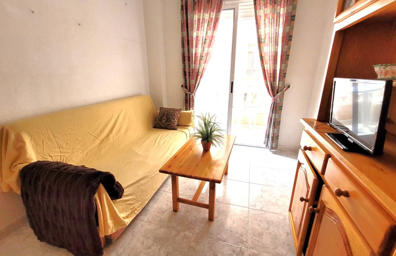 Resale - Apartamento - Torrevieja - Habaneras