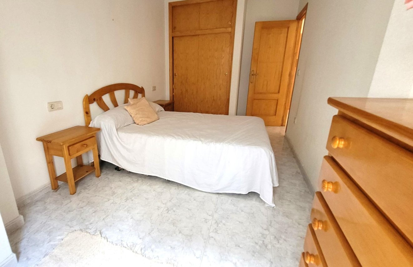 Resale - Apartamento - Torrevieja - Habaneras