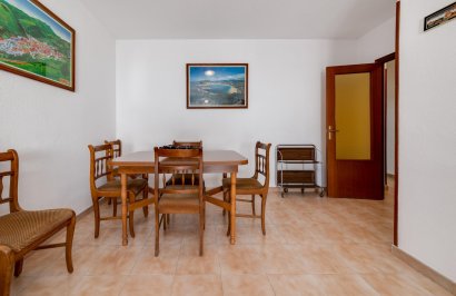 Resale - Apartamento - Torrevieja - Playa de los Locos