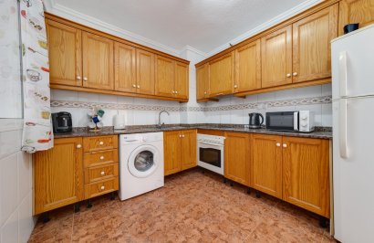 Resale - Apartamento - Torrevieja - Playa de los Locos