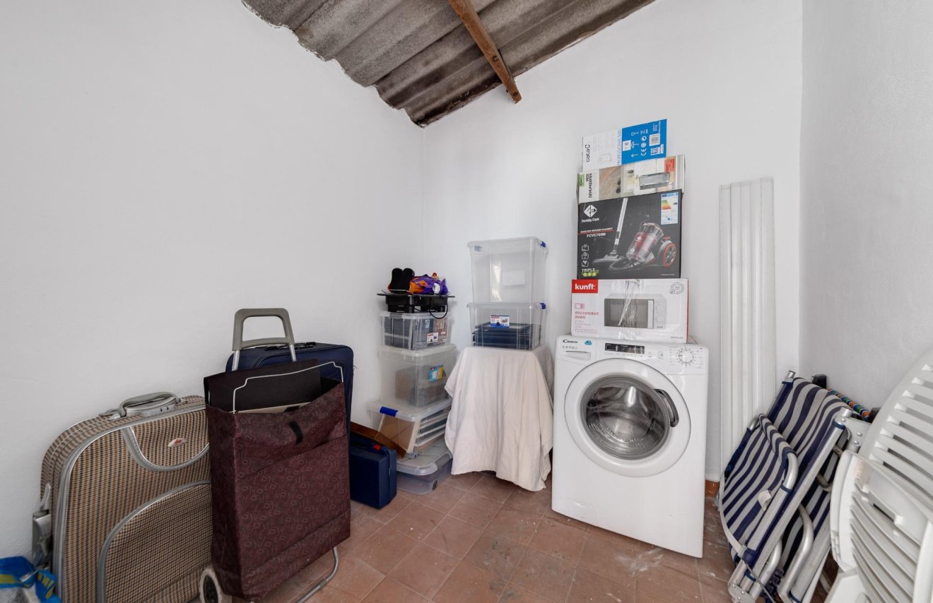 Resale - Apartamento - Torrevieja - Playa de los Locos