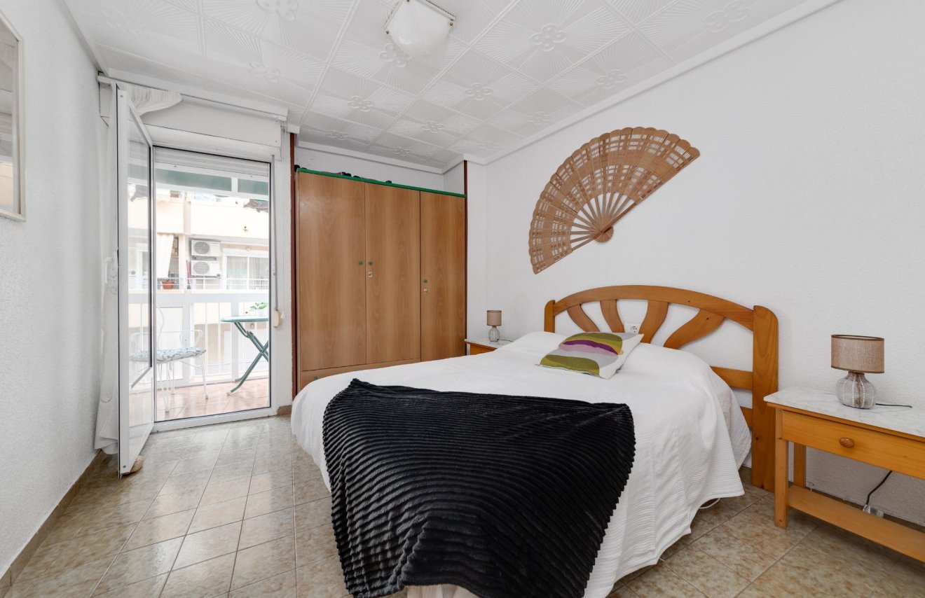 Resale - Apartamento - Torrevieja - Playa del Cura